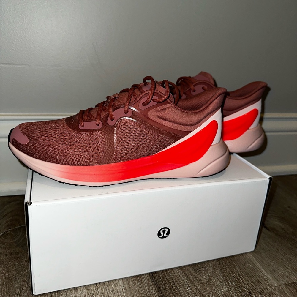 LULULEMON Blissfeel Women’s Running Shoe size 8